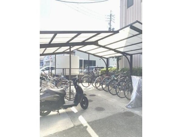 駐輪場