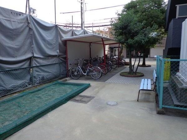 駐輪場
