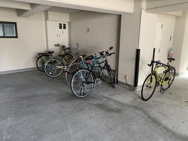 駐輪場
