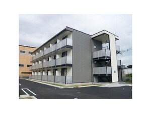 レオパレスフアモ外観写真