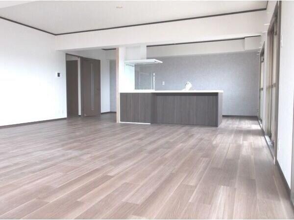 リビングダイニング