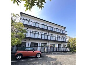 シモーヌヴィーユA棟外観写真