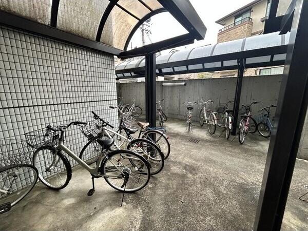 駐輪場