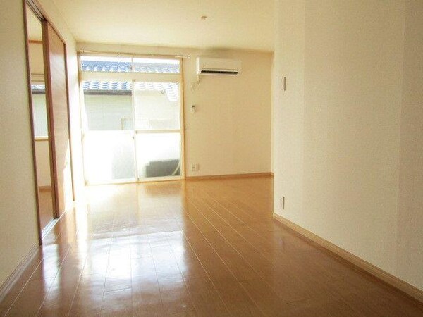 リビングダイニング