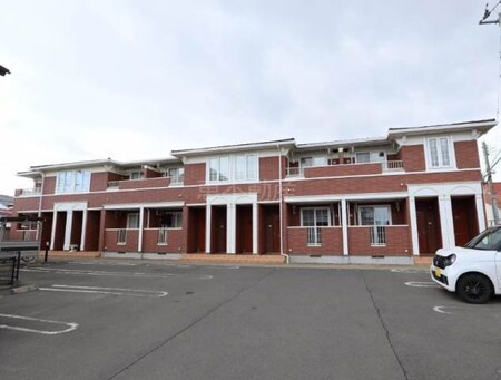 ［大東建託］マーシュレジデンス１坂下外観写真