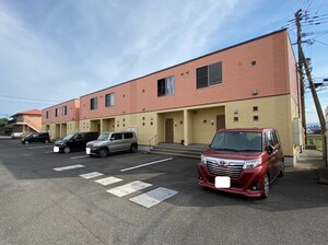 リースランド旭原　Ａ棟外観写真