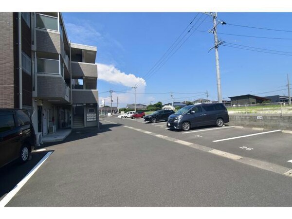 駐車場(駐車場)