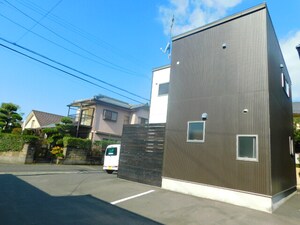 ティペンソ寿　１号棟外観写真