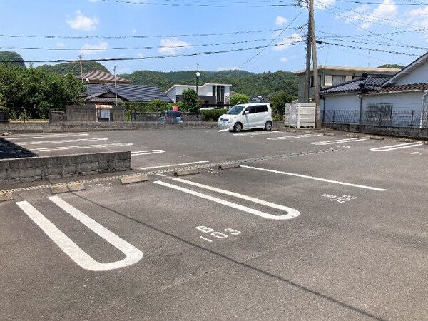 駐車場(駐車場)