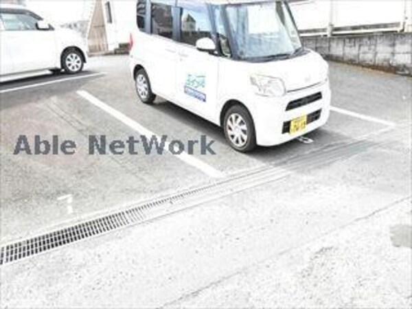 駐車場(駐車場)