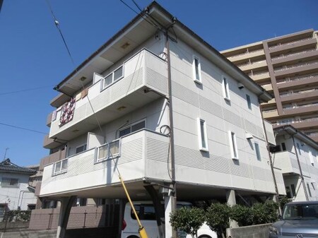 神崎マンション　Ａ棟外観写真
