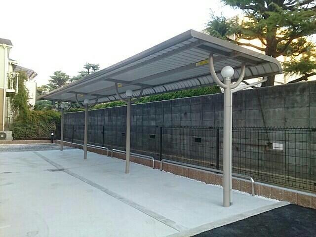 物件外観写真3　(駐輪場)