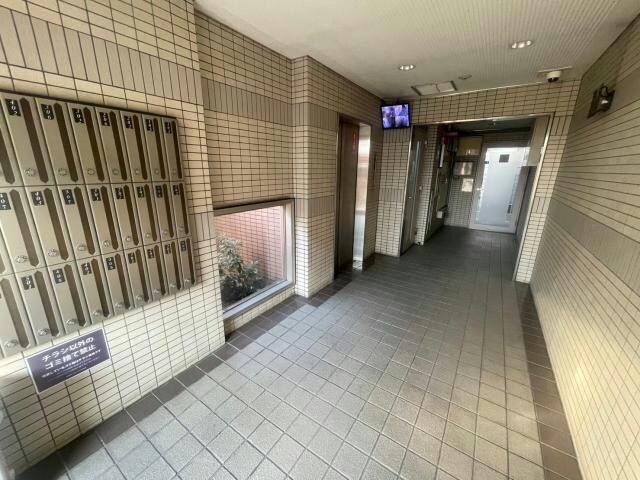 物件外観写真2　(集合ポスト)