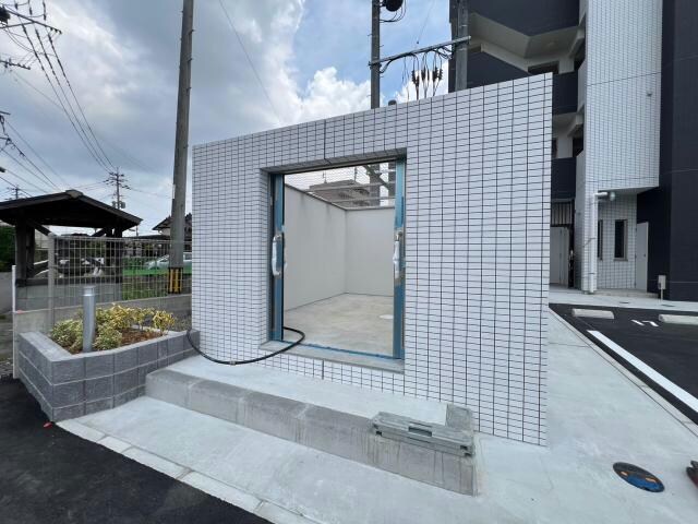 物件外観写真6　(ゴミ置き場)