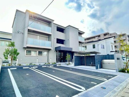 シャーメゾン若宮外観写真