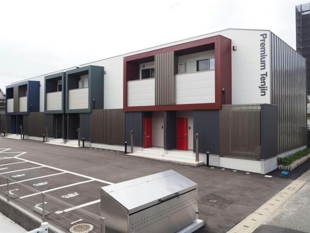 プレミアム天神の物件外観写真