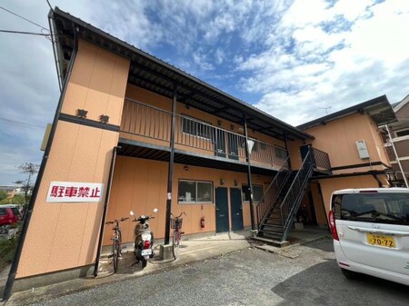 栗林荘　東棟外観写真