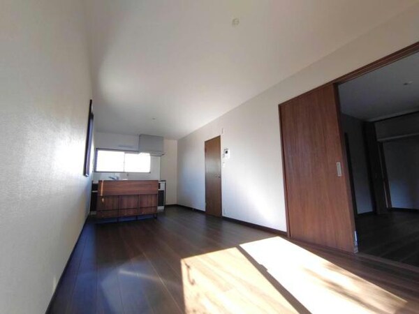 リビングダイニング