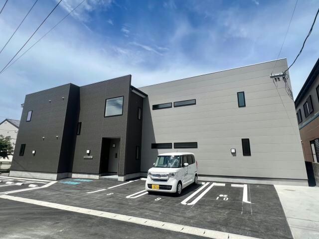 i DEAL SAGAの物件外観写真