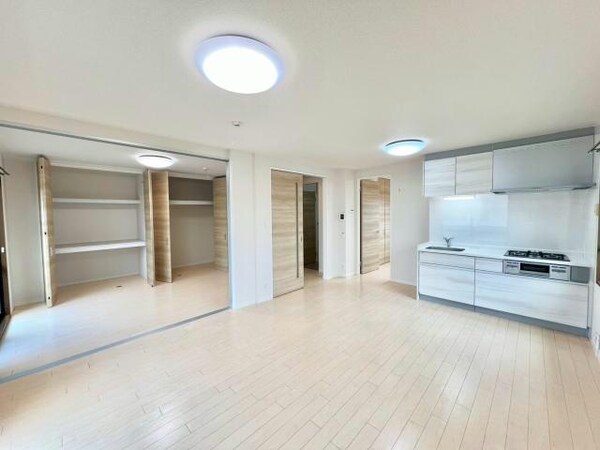 リビングダイニング