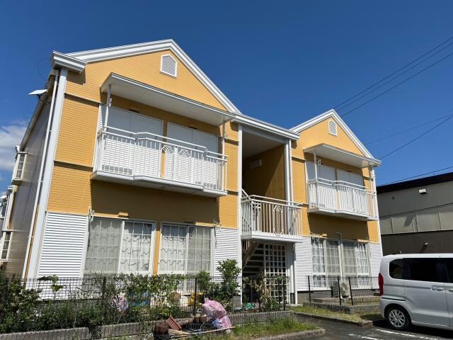 フローレス鍋島の物件外観写真