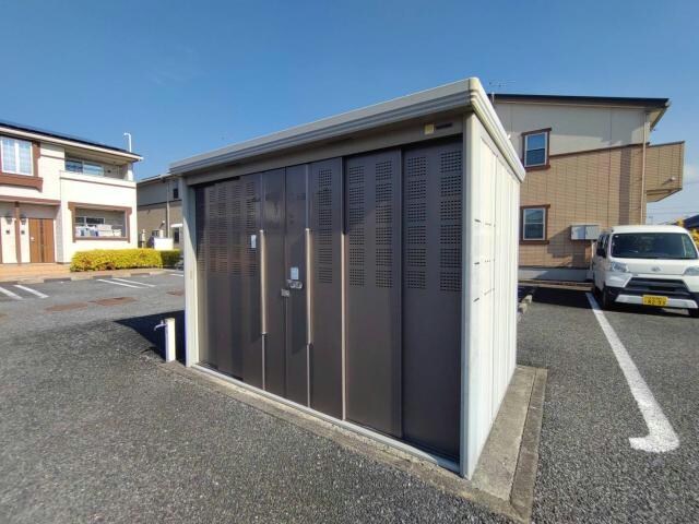 物件外観写真6　(ゴミ置場)