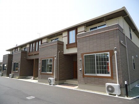 アイメニ―エヌケーⅡ外観写真