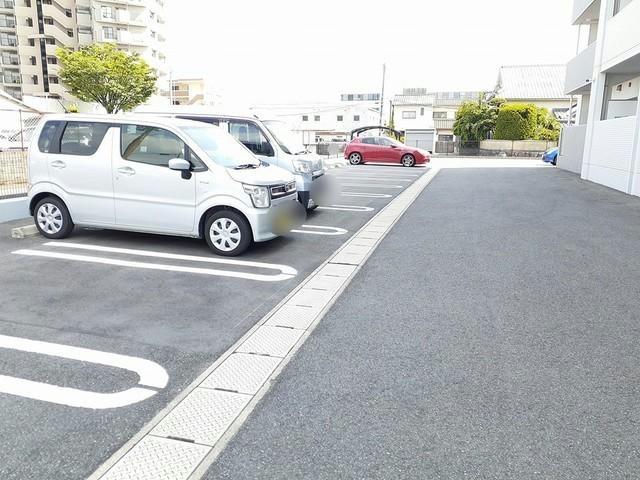 マーヴェラス駅南