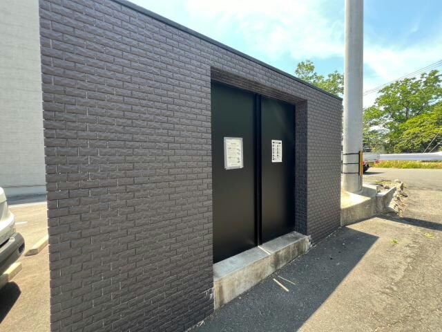 物件外観写真5　(ゴミ捨て場)