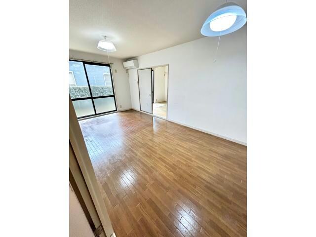 リビングダイニング