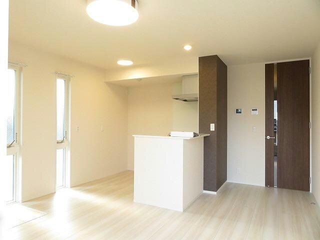 物件内観写真5　(別部屋参照)