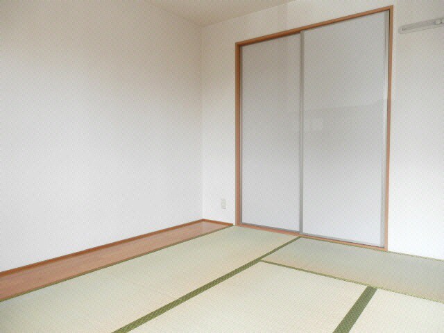 物件内観写真10　(和室)