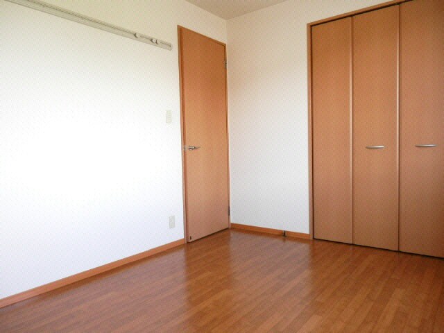 物件内観写真14　(洋室)