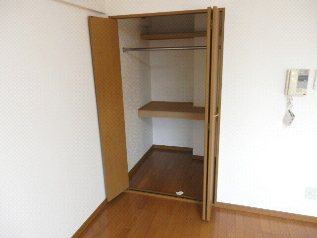 物件内観写真11　(収納)
