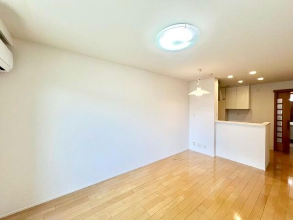 リビングダイニング