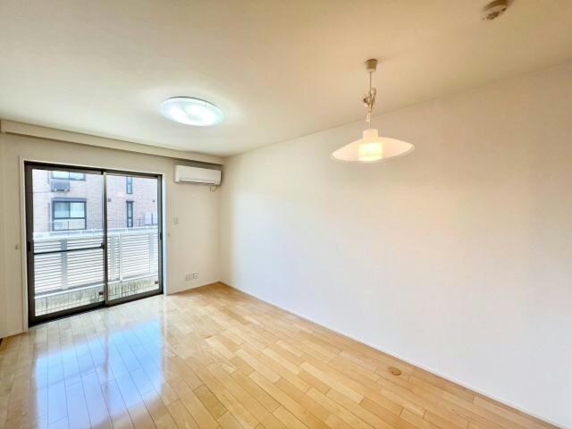 リビングダイニング