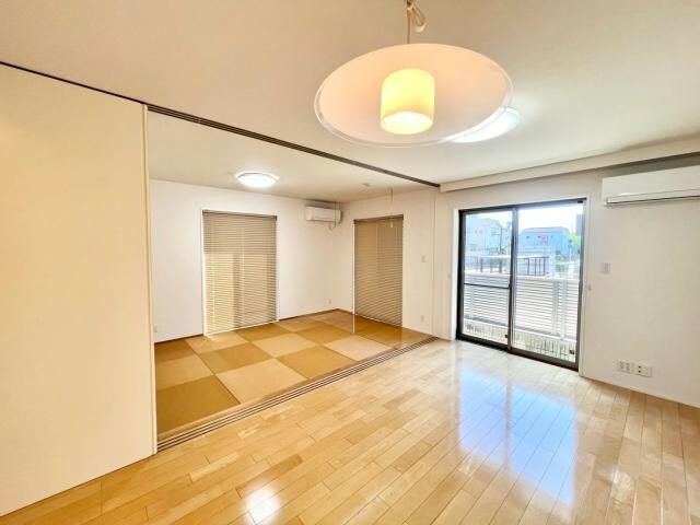 リビングダイニング