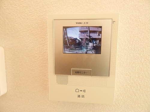 物件内観写真14　(来訪者を確認できるＴＶモニターホン付きです)