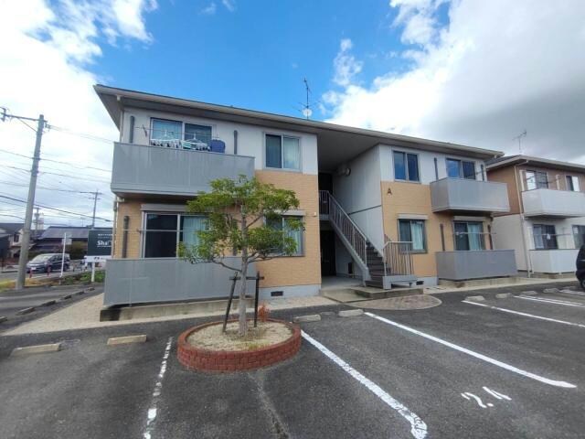 物件外観写真2　(A棟)