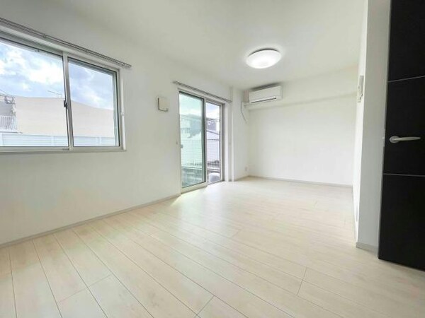 リビングダイニング