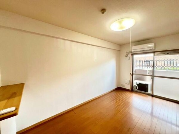 リビングダイニング