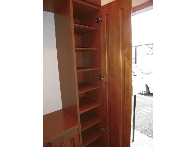 物件内観写真16　(靴箱)