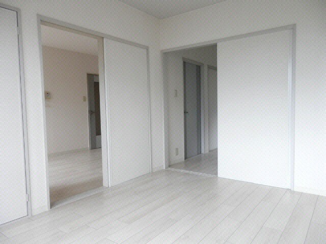 物件内観写真7　(洋室)