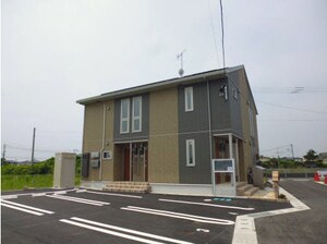 デマラージュ巨勢外観写真