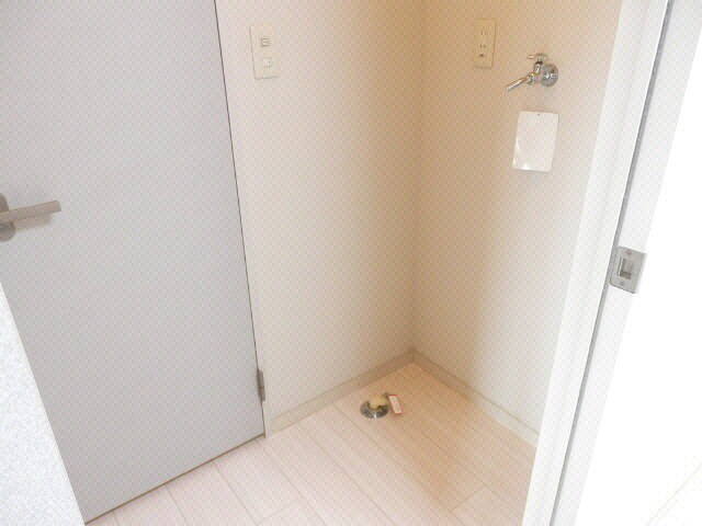 物件内観写真10　(脱衣所)