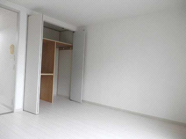 物件内観写真14　(洋室)