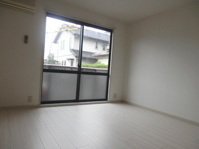 物件内観写真15　(洋室)