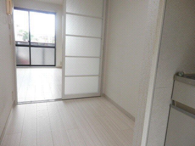 物件内観写真16　(洋室)