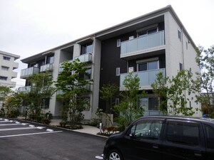 ソレアード若楠外観写真
