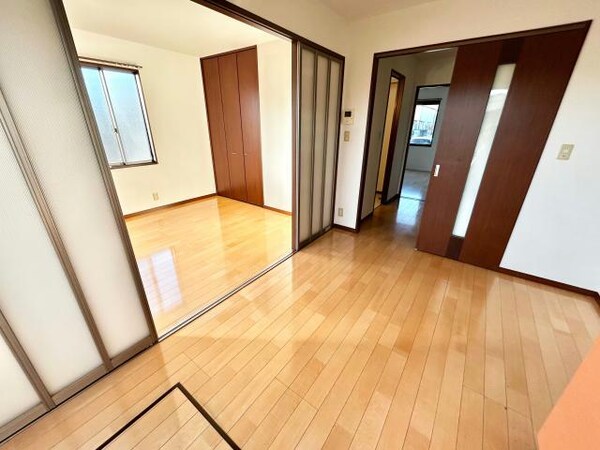 リビングダイニング